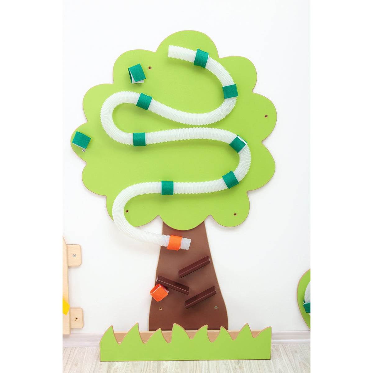 Tree with Ball Tube – SensoryPlus